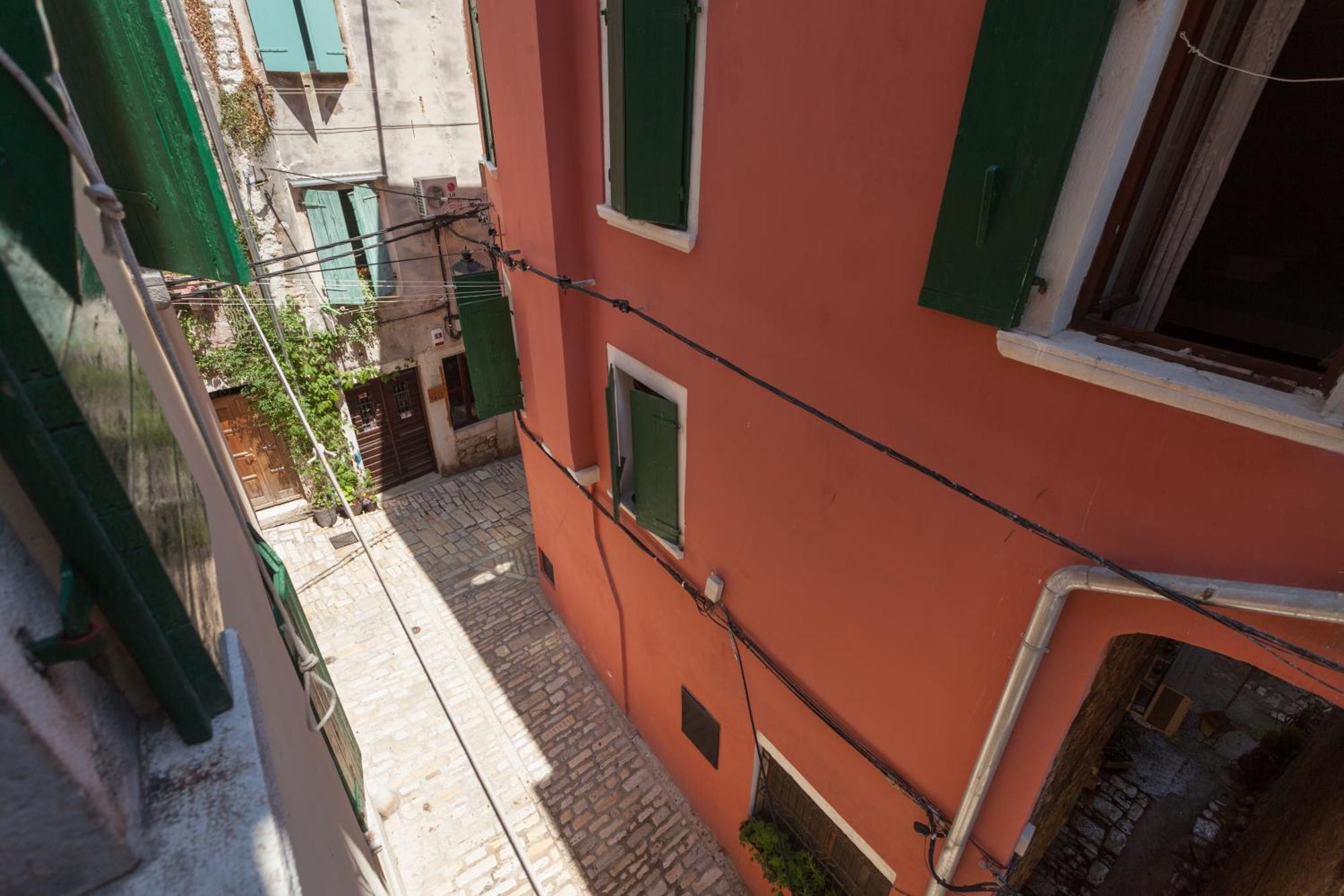 Guesthouse Casa Vittoria ロヴィニ エクステリア 写真